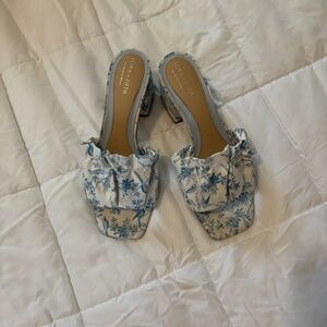 ANTONIO MELANI Blue and White Floral Heels